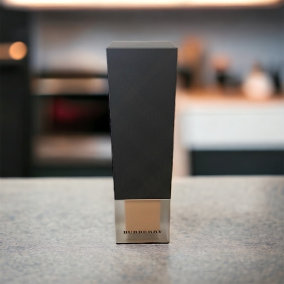 Burberry Other - Burberry Cashmere Foundation Fluid In Camel